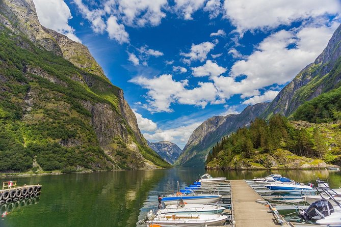 Oslo To Sognefjord Private Full Day Roundtrip Including Flam Railway - Meeting in Oslo at 8:00 am, and the reality of a 15.5-hour day