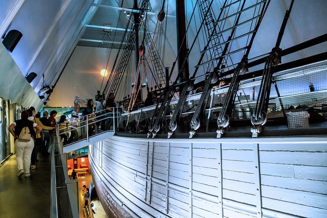Private 5-hrs Oslo Exclusive Driverguide Luxury Limo/Van-Tour incl Museums - Holmenkollen Chapel and ski-jump views: Oslo’s national symbol from the right spot