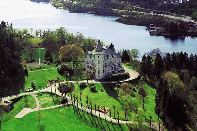 Private Guided City Sightseeing - Bergens Top Attractions - Fish Market in Vågen, the city’s daily rhythm between fjords and mountains