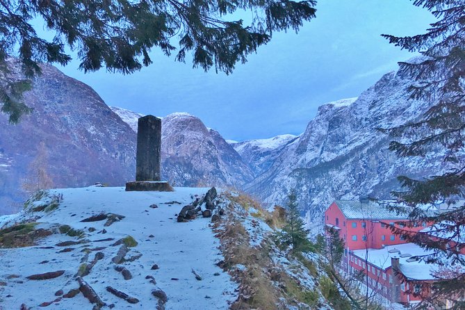 PRIVATE GUIDED TOUR: Highlights of Norway – Trip to the Sognefjord – WINTER - Bergen first: the gateway feeling before the fjords take over