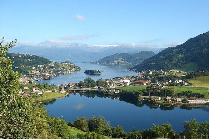 Private tour - Hardangerfjord, Voss Gondola & 4 Great Waterfalls - Hardangerfjord: 2 hours that actually lets you slow down