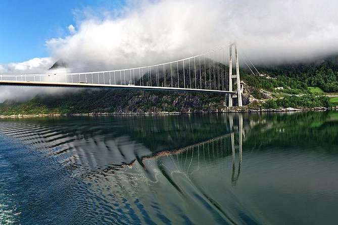 Private tour - Hardangerfjord, Voss Gondola & 4 Great Waterfalls - Vøringsfossen: 182 meters of famous fall, with up to 1 hour to enjoy it