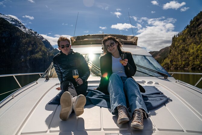 Private yacht Cruise in Flåm and Gudvangen, Nærøyfjord - Why a private yacht on the Nærøyfjord feels different