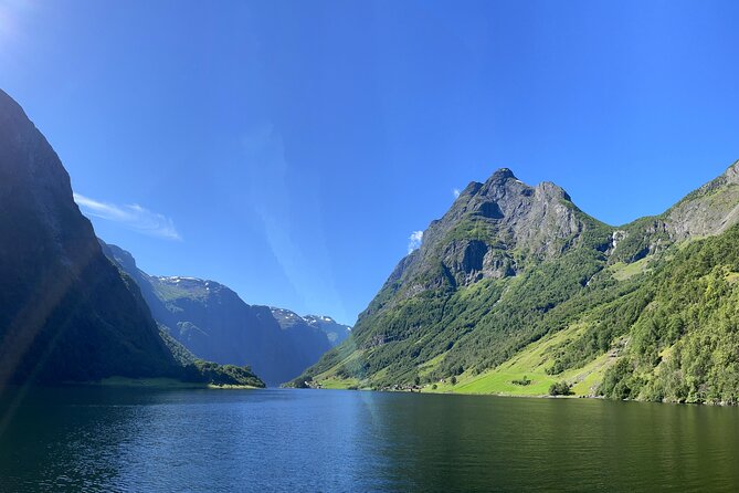 Private yacht Cruise in Flåm and Gudvangen, Nærøyfjord - Undredal stop: a short shoreline break or pass-through views