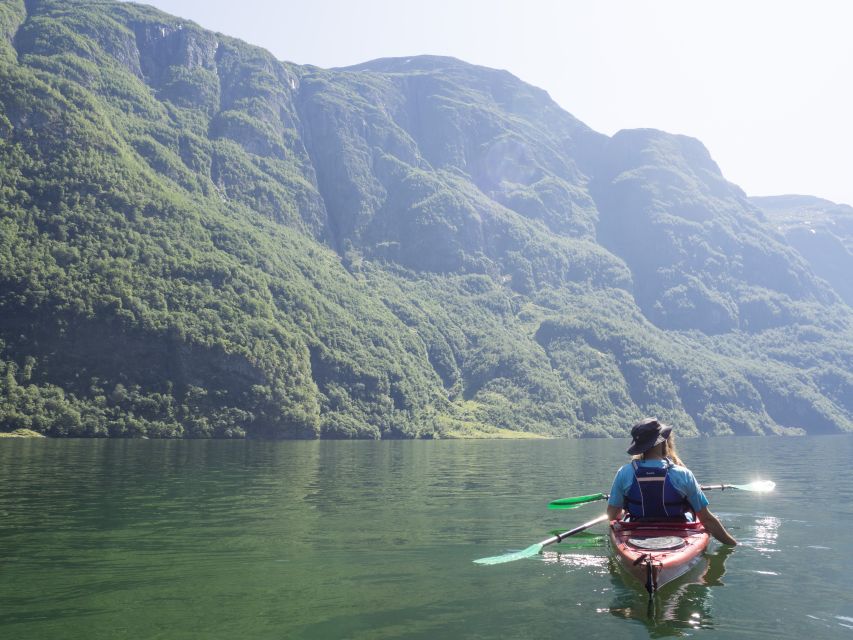 Rental - Sea Kayak - Who this suits best, beginners, experienced paddlers, and families