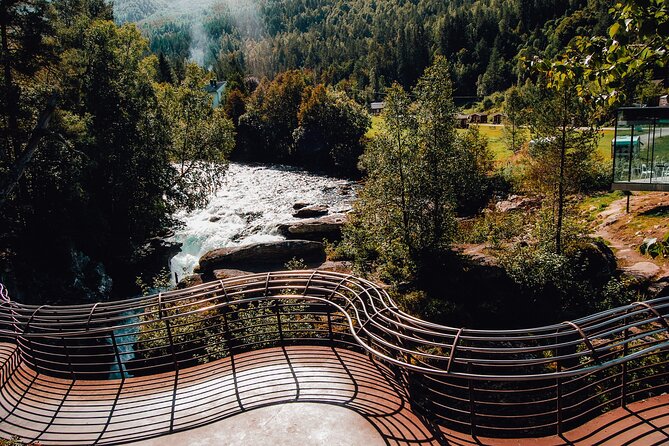 Sightseeing Tour in Trollstigen - Land of Trolls - The 6-hour rhythm: how the day actually plays out