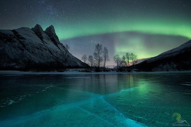 Small-Group Northern Lights Tour from Tromso with Photos - Your guide as a photographer, from tripods to Wi-Fi sharing