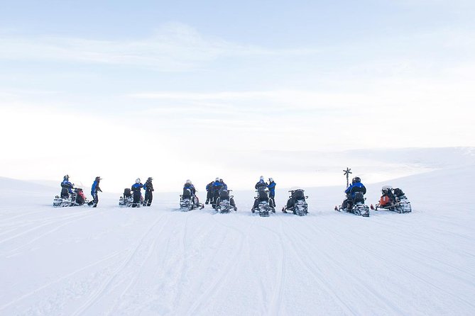 Snowmobile Adventure to 3-Country Border - Gear up in Kilpisjärvi: what you get, and what to wear anyway