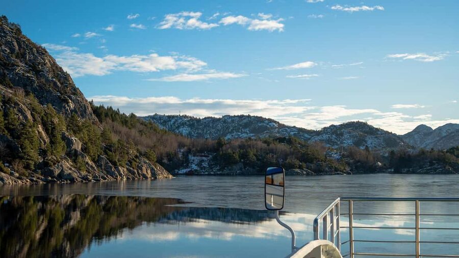 Stavanger: Electric Fjord Cruise to Lysefjord & Preikestolen - Onboard Comfort: Warm Cabin, Sun Decks, Wi-Fi, and Snacks