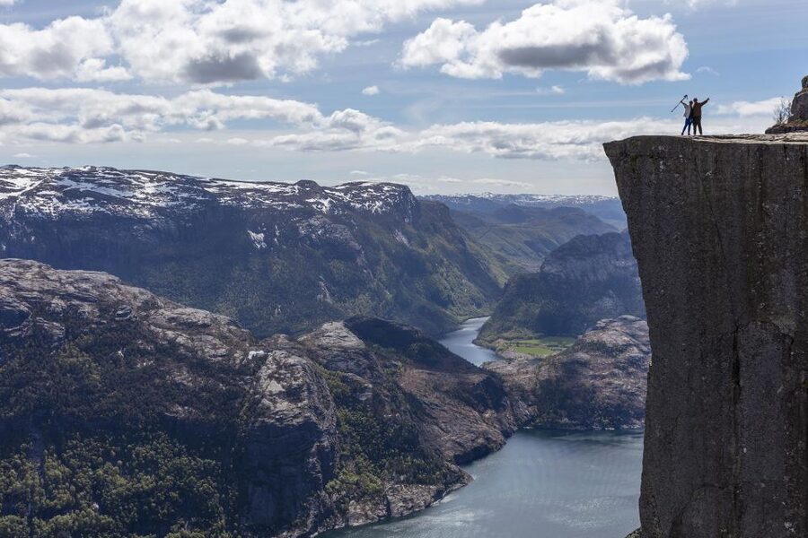 Stavanger: Preikestolen Classic Hike and Side Trail - Your guide at work: pace, nature talk, and the “we’re in this together” feeling