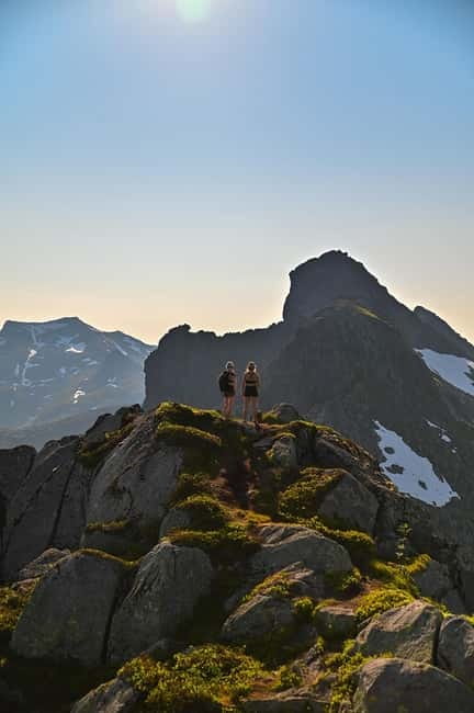 Svolvær: Guided Hike with Snacks - Why This Svolvær Hike Feels Different Than a “Just Walk”