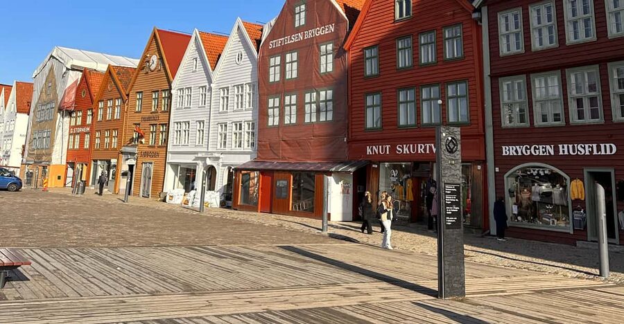 The influence of Bergen in Norways development, city tour - Key things you will notice on this Bergen walking tour