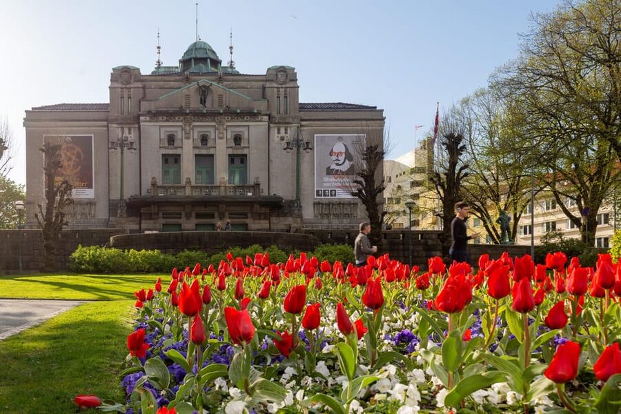 The influence of Bergen in Norways development, city tour - Why Bergen’s center feels like Norway’s timeline