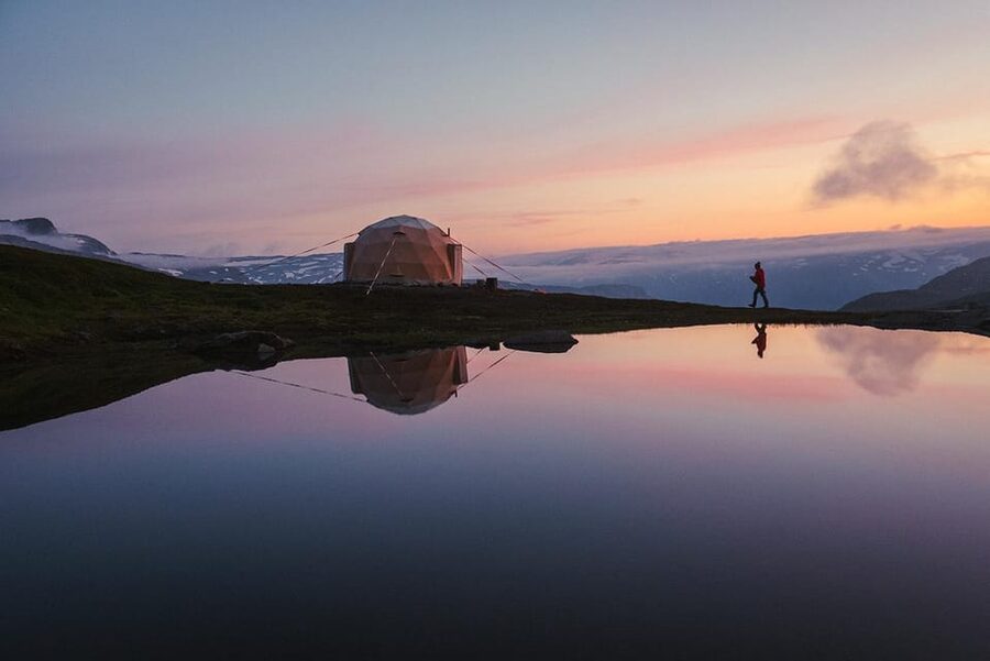 Trolltunga: Trolltunga Sunset Glamping - Getting Started at P2 in Skjeggedal, and Why the Shuttle Helps