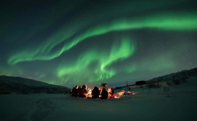 Tromsø: All inclusive Aurora Hunt with photos, food & drinks - The drive game: how they chase clear skies and avoid light pollution