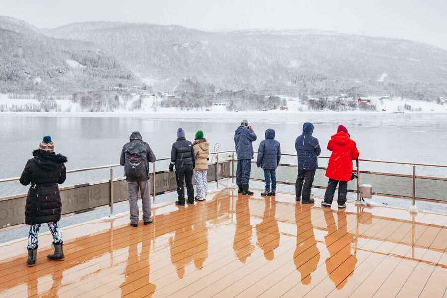 Tromsø: Arctic Fjord Cruise With Stop On Land At Fish Racks - Rystraumen: another guided photo stop with fjord drama