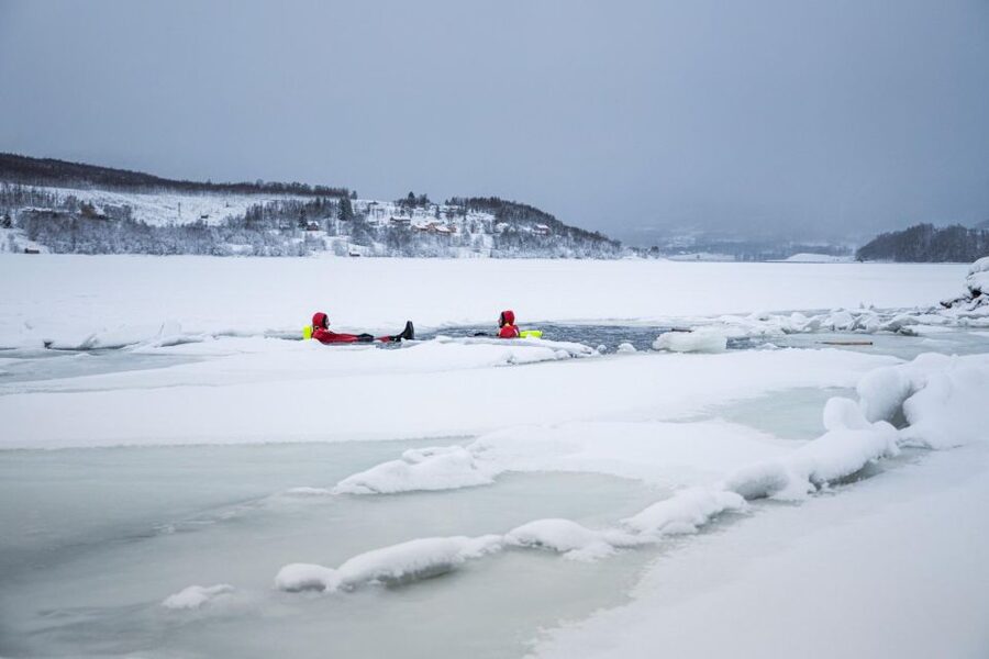 Tromsø: Arctic Floating with Snacks and Drinks - The Small-Group Advantage: Why 6 People Matters