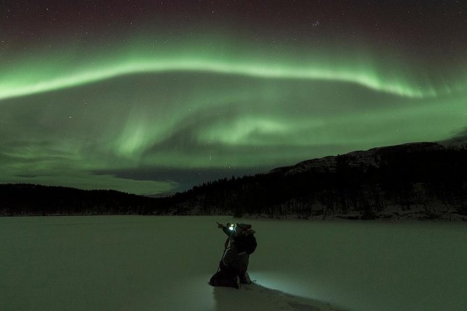 Tromso Aurora Hunt with Bonfire, Soup, Winter Gear & Transfers - Tromso Aurora Hunting, the Cozy Way
