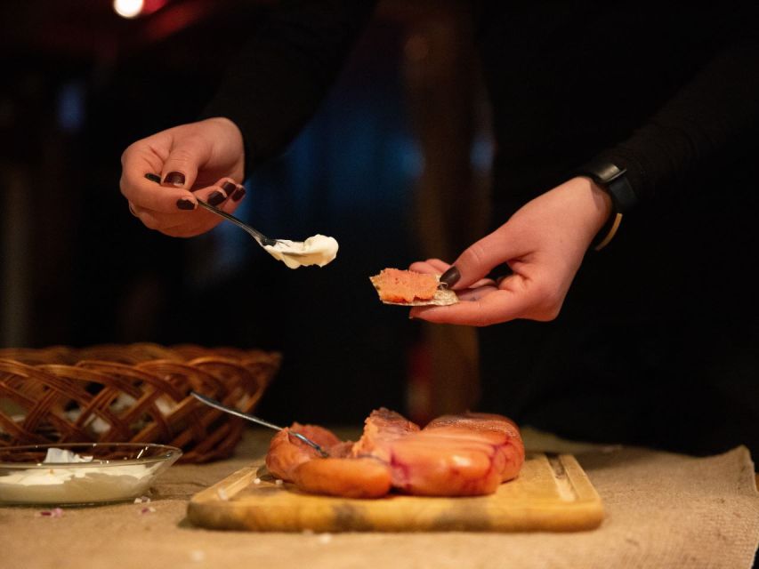 Tromso: Cod-Tasting Tour with Full Steam Museum Entry - Service details that matter: clear guidance and flexible staff