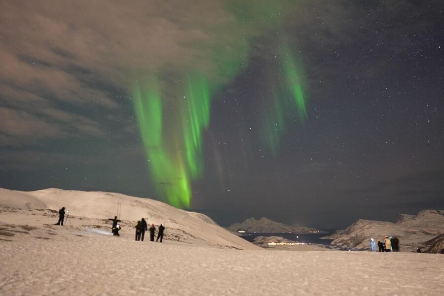Tromsø: English/Spanish Aurora Pathfinder Tour with Photos - Aurora odds: why your guide keeps moving instead of playing it safe