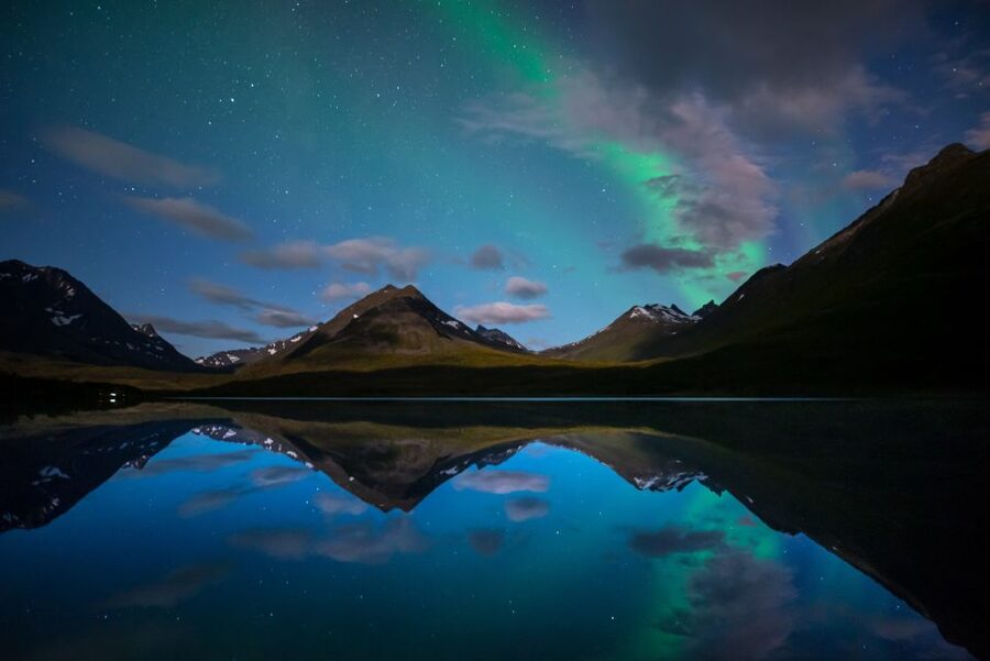 Tromsø: Expert Aurora Hunt - Thermal Gear, Food, Campfire - Bonfire dinner: the warm core of the whole experience