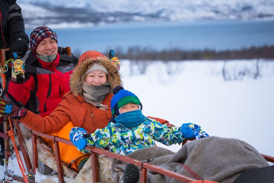 Tromsø: Guided Husky Sledding with Traditional Lunch - Getting on the sled: shared ride comfort and what you control