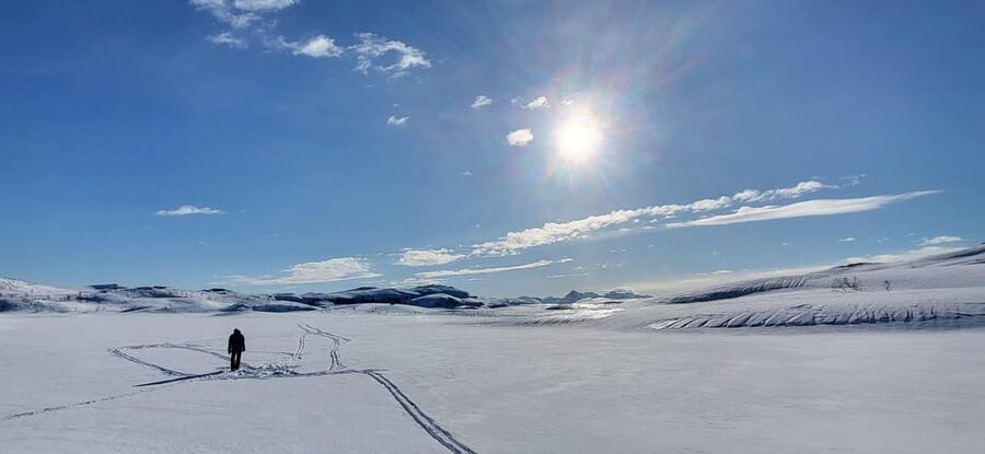 Tromsø: Ice Fishing and Snowshoe Hiking with a Local Guide - Snowshoeing to the lake: when it feels easy and when it gets real