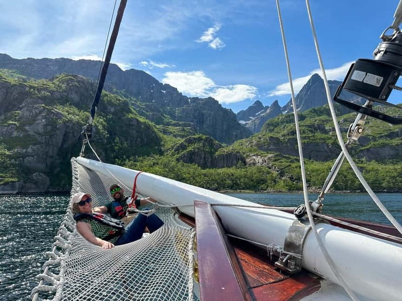 Tromsø: Luxury Summer Fjord Cruise with Lunch & Hot Tub - Wildlife spotting that is guided, not just luck