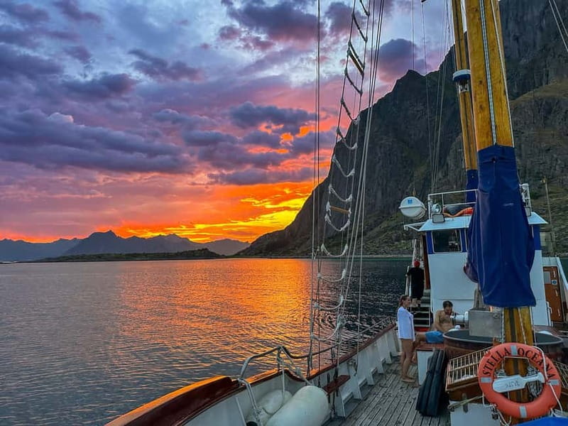 Tromsø: Midnight Sun Evening Cruise with Hot Tub - Key highlights to know before you go