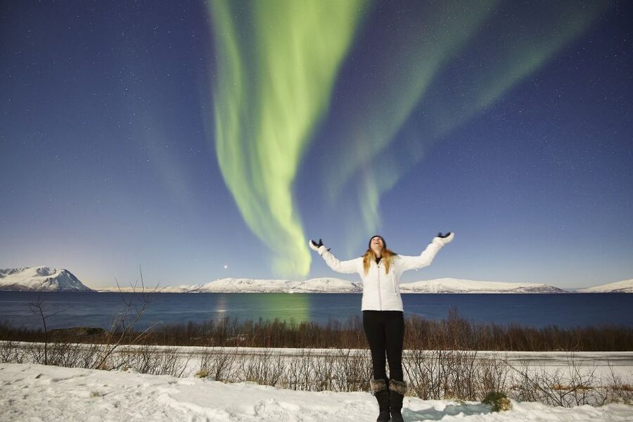 Tromso: Minivan Aurora Excursion with Pictures & Warm Suits - Tromsø Fjords, Lakes, Mountains, and the Finland Option