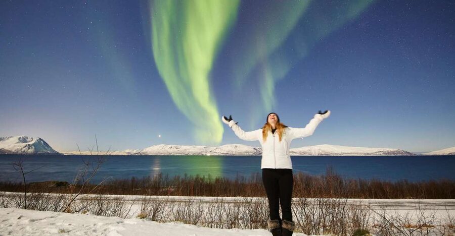 Tromso: Minivan Aurora Excursion with Pictures & Warm Suits - The 7:00 PM Pickup and the Office Briefing That Sets the Tone