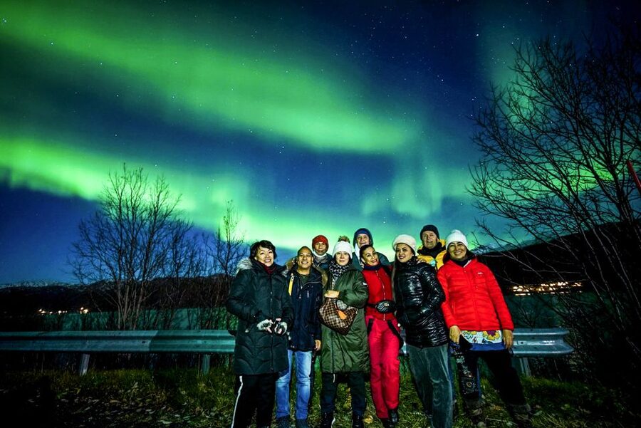 Tromsø: Northern Lights Chase with Photos and Bodysuits - Aurora Photos: What You Get, What You Pay For, and What to Bring