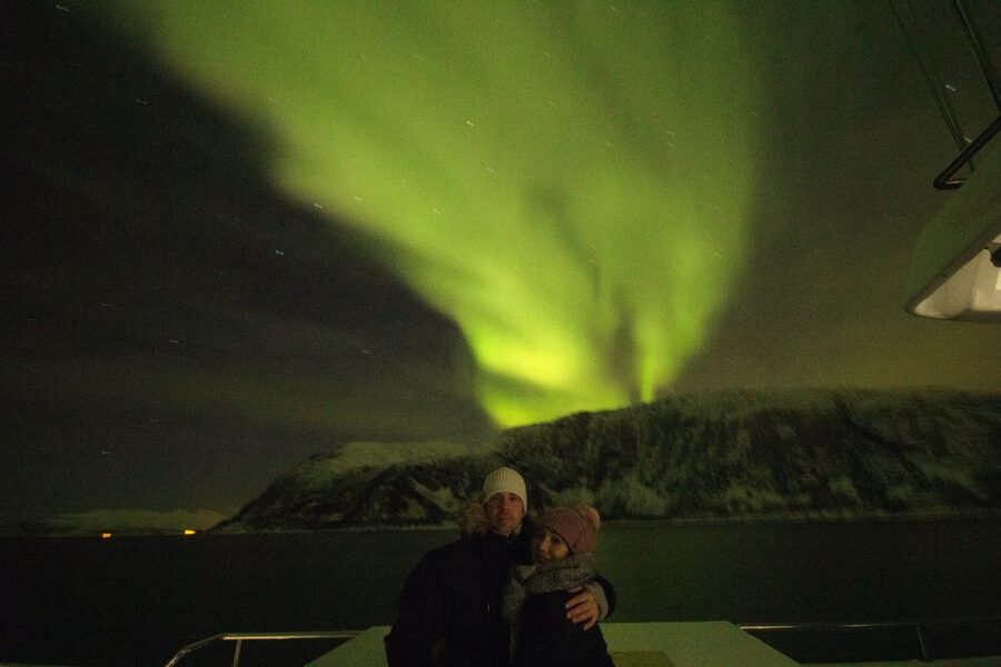 Tromsø: Northern Lights Cruise with 2nd Chance Guarantee - Why a Tromsø fjord cruise beats freezing on shore