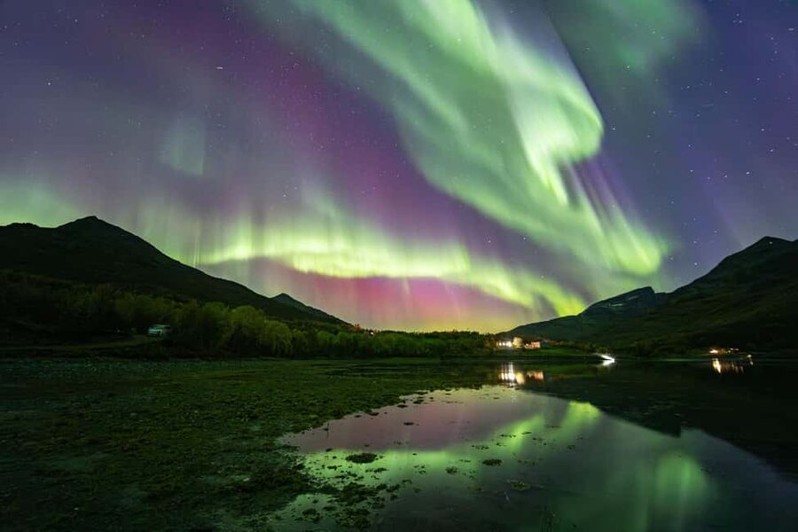 Tromsø: Northern Lights Hunt with Photos and Hot Food - The Tradeoff: Aurora Is Natural, and the Night Can Run Long