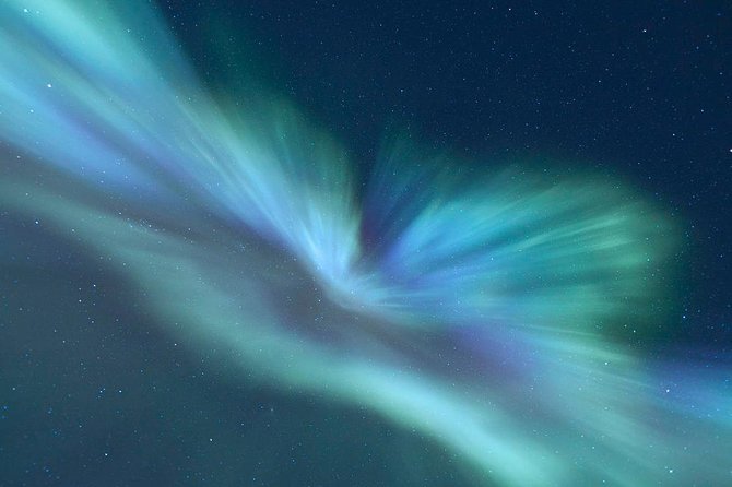 Tromso Northern Lights Minibus Chase Small Group Tour with Photos - What the Tour Includes, What It Does Not, and How to Pack Smart