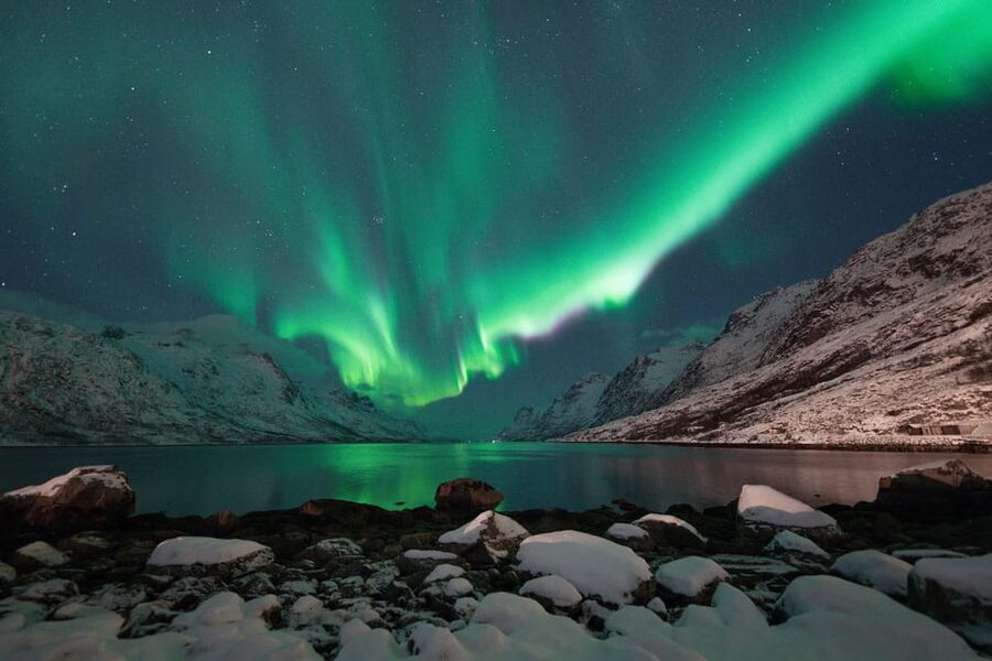 Tromsø: Northern Lights Tour with Local Guide and Photos - Photo Guide Portraits and Pro Aurora Images, Plus Phone Tips