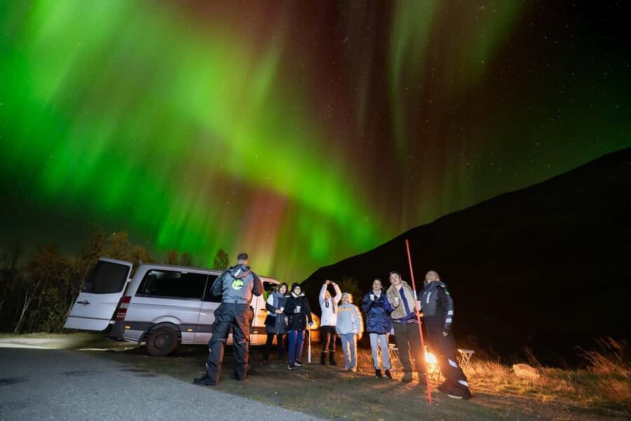Tromsø: Premium Northern Lights Tour Small Group 8 Guests - Key Highlights That Make This Tour Worth Your Time