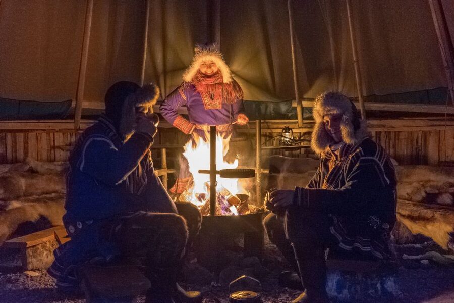 Tromsø: Reindeer Camp Dinner with Chance of Northern Lights - Key points before you go