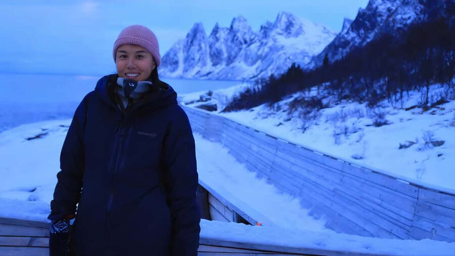 Tromsø: Senja Fjords & Coast Day Tour with FREE Photos - Husøy Photo Stop: Color on the Cliffs Above the Sea
