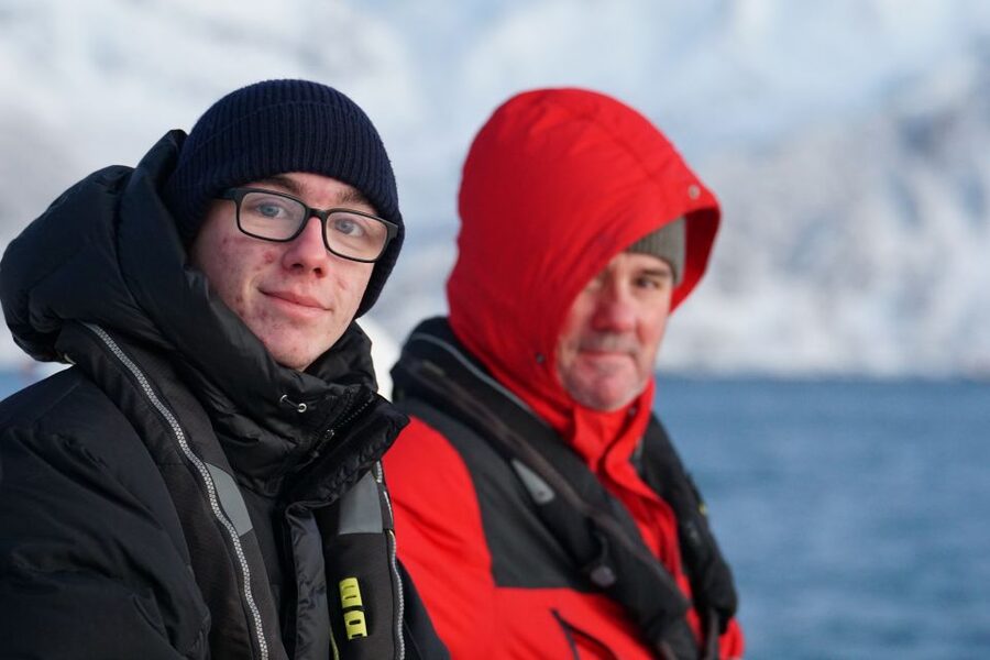Tromso: Sightseeing Cruise by Catamaran with Snacks & Drinks - Warm saloon life, snacks, and 360-degree views on Arctic Eagle