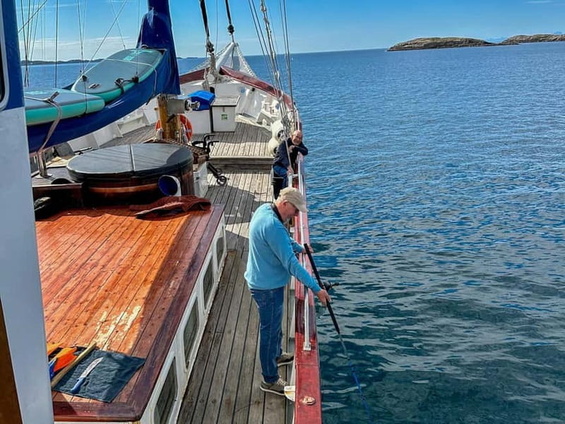 Tromsø: Small Group Sea-to-Table Fishing Experience - Tips That Improve Your Chances, Comfort, and Enjoyment