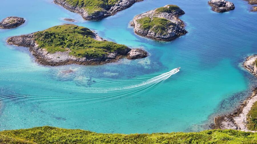 Tromsø: Sommaroy Fjord Tour with Lunch Option - Guides and the Photo Service That Makes It Feel Effortless