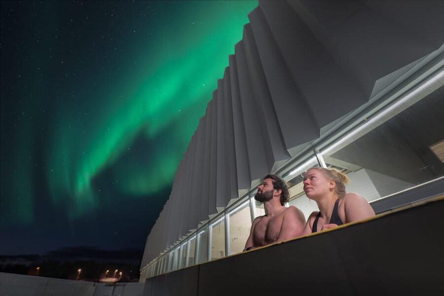 Tromsø: Spa/Pool with Bath, Sauna and Outdoor Heated Pool - Tromsøbadet: a winter spa day that feels like both fun and recovery
