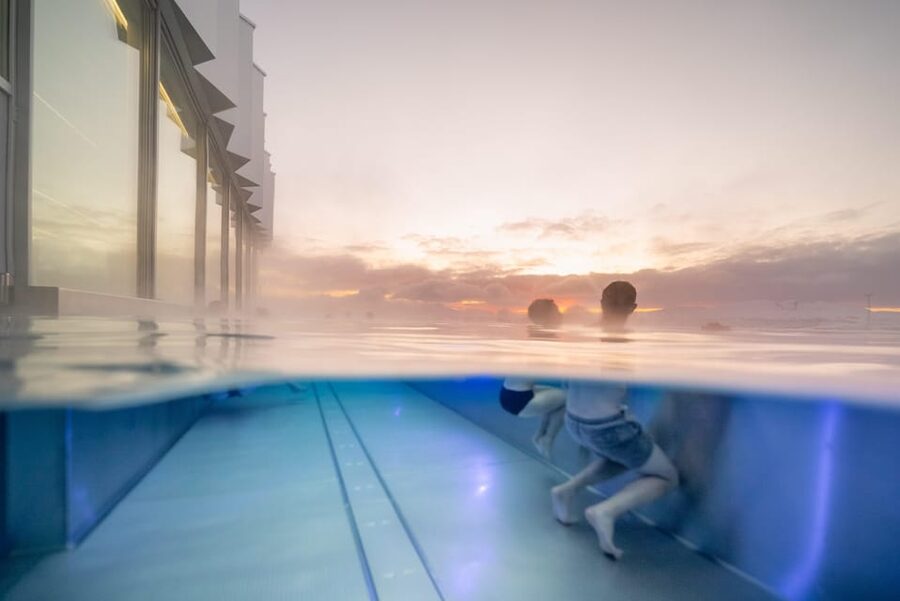 Tromsø: Spa/Pool with Bath, Sauna and Outdoor Heated Pool - What to bring (and what you can skip)