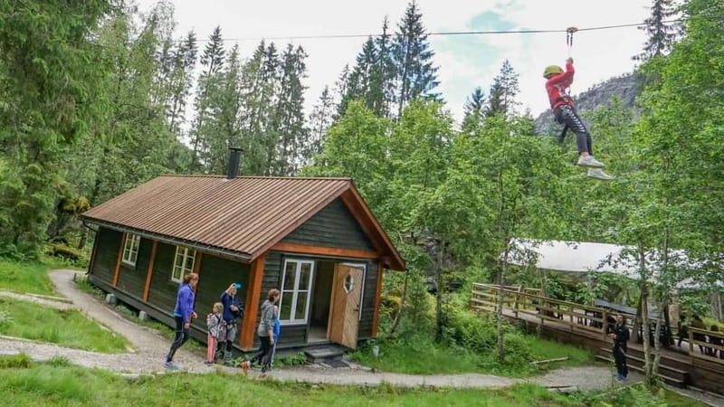 Voss High Rope & Zipline Park - What’s included at Voss High Rope, and what you do yourself